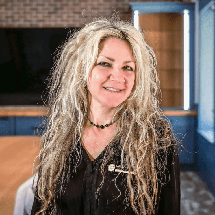  Lisa Mahoney, RestoreNow